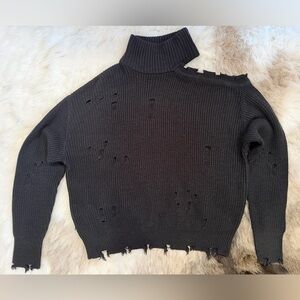 Elan distressed raw edge sweater black medium sw1826